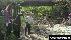 Campanie de curăţare a râului Bâc