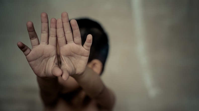 „Eu te-am făcut, eu te omor”. Abuzurile împotriva copiilor din Asia Centrală stârnesc îngrijorări