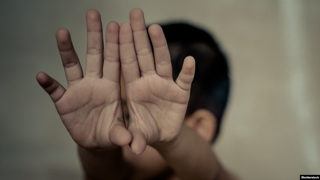 "Фарзанди худам, ҳар коре хоҳам, мекунам?"