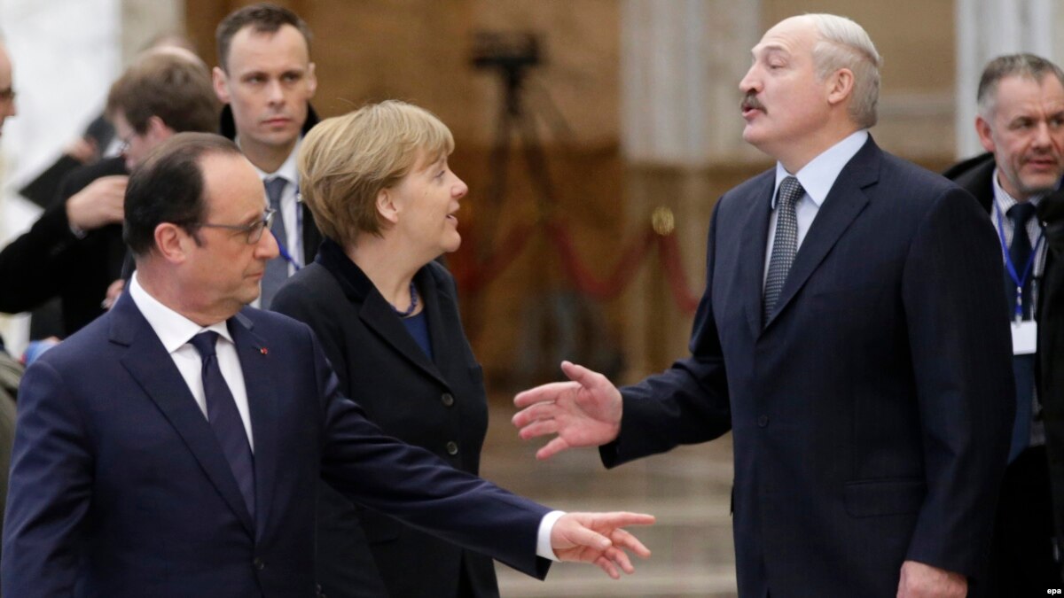 Смотреть Лукашенко предлагает Европе и Украине посещать Россию без проверки документов видео Смотреть Лукашенко предлагает Европе и Украине посещать Россию без проверки документов видео