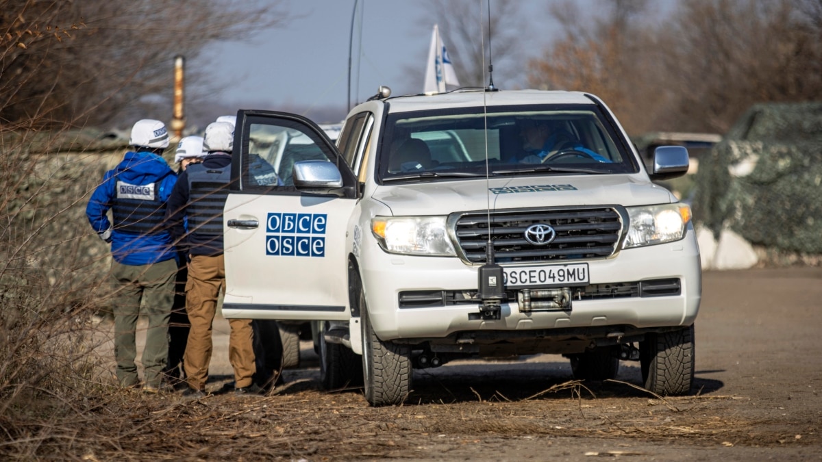 У Луганську співробітника ОБСЄ «засудили» до 13 років колонії