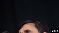 Esfandiar Rahim-Mashaei (left) with Iranian President Mahmud Ahmadinejad