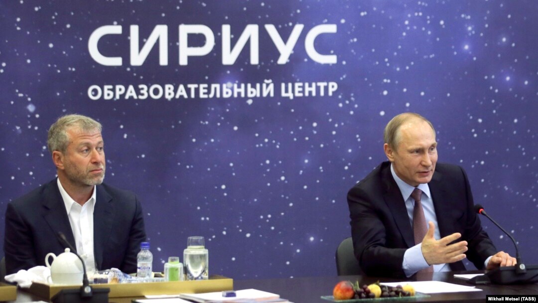 Президент РФ В. Путин посетил образовательный центр для одаренных детей "Сириус" в Сочи