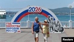 Туристы в Геленджике. Краснодарский край. 9 июля 2026 года