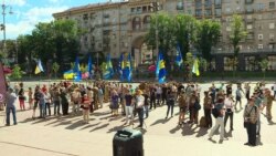 Добровольці вимагали соціальних гарантій під стінами КМДА (відео)