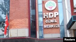 Türkiyə -HDP partiyasının baş qərərgahı 