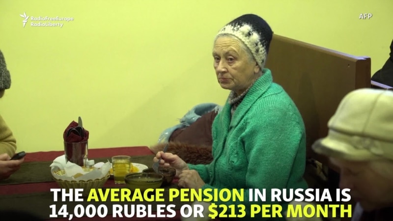 ‘I Would Go Hungry’: Free Lunch For Russian Pensioners