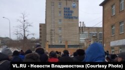 Митинг на заводе "Радиоприбор" во Владивостоке