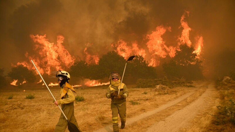 Španija se spopada z obsežnimi požari, število žrtev naraslo na sedem