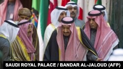 A handout picture provided by the Saudi Royal Palace shows Saudi King Salman bin Abdulaziz (C) attending the 40th Gulf Cooperation Council (GCC) summit held at the Saudi capital Riyadh on December 10, 2019.