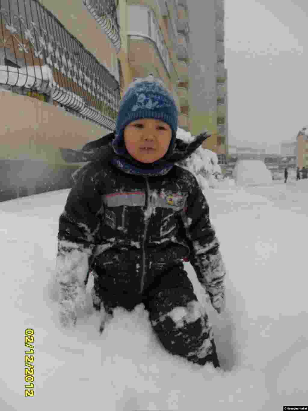 Наш подъезд. Алматы. Прислал Бауыржан Баимбетов