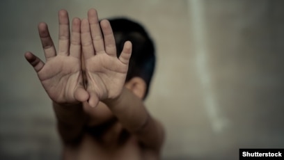 Мен алғаш рет порно көрдім.