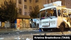 About 30 people were reportedly on the bus when the blast occurred near the Galereya Chizhova shopping center in Voronezh.