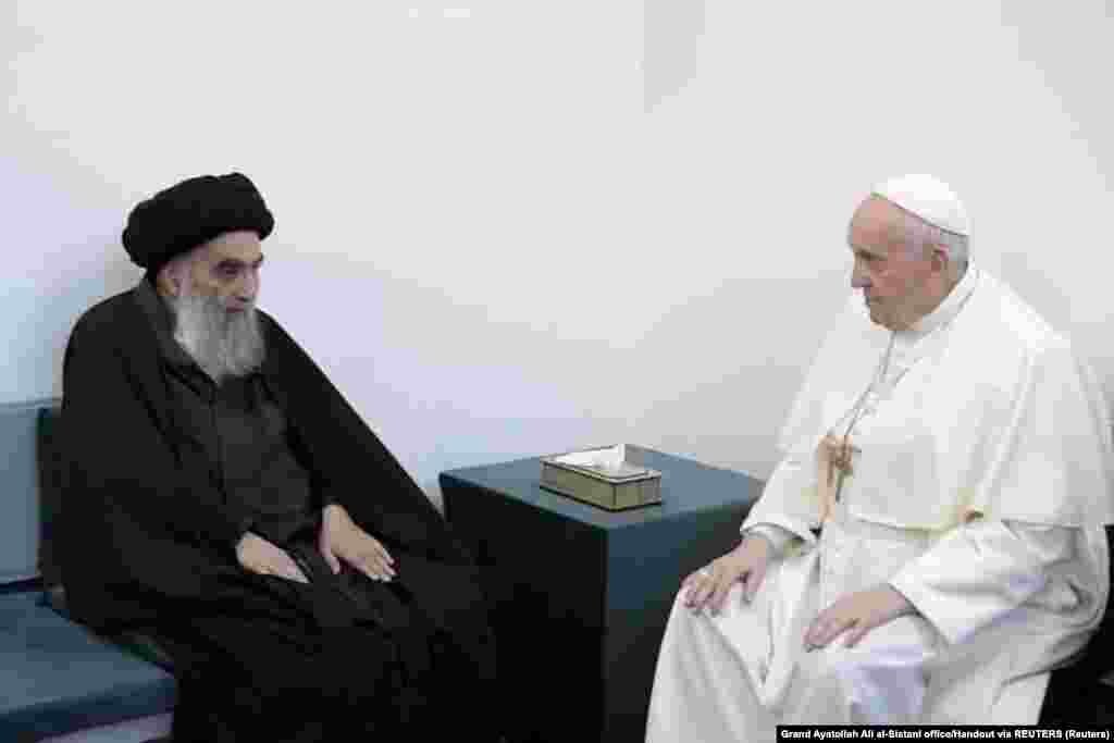 Папа Франциск зустрівся з найвищим шиїтським священнослужителем Іраку, великим аятоллою Алі ас-Сістані в Наджафі, Ірак, 6 березня