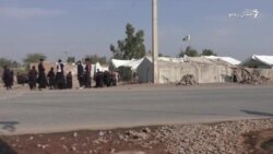 په اوړي او ژمي کې په تکلیف کې یو: د شلوبر سکول ماشومان