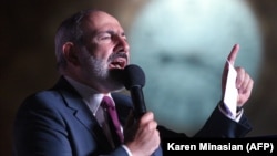 ARMENIA -- Armenian acting Prime Minister Nikol Pashinian delivers a speech during a rally in central Yerevan, June 21, 2021