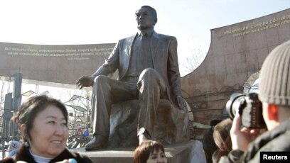 Менің құрбыммен секс селфиі