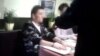 Ռուսաստանցու ձերբակալությունը Պրահայի ռեստորանում, Չեխիայի ոստիկանության հրապարակած տեսանյութից