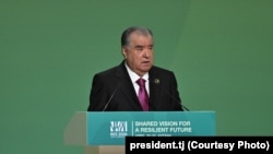 Эмомалӣ Раҳмон, раисҷумҳури Тоҷикистон.