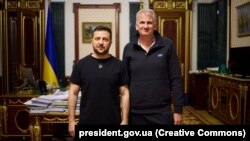 Тімоті Снайдер особисто зустрічався з Володимиром Зеленським під час візиту до Києва у вересні