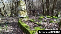 На сельском кладбище хоронят уже несколько столетий
