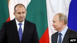Българският президент Румен Радев и руският му колега Владимир Путин. По-рано Радев потвърди лично в разговор с него, че ще присъства на парада в Москва.