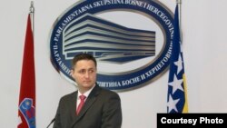 Denis Bećirović, zastupnik u Parlamenatarnoj skupštini BiH 