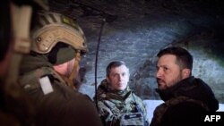 Володимир Зеленски во посета на фронтот во регионот Запорожје, Украина, на 4 февруари 2024 година.