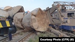Accidentul de la Fetești, în care două trenuri, unul cu ciment și unul cu fier s-au ciocnit după ce unul dintre conductori a adormit pe fondul consumului de alcool. Accidentul de la Fetești este vinovat de blocarea îjn câmp a garniturii București - Mangalia