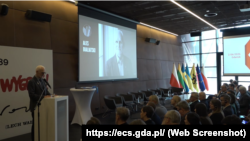 Форум імя Касцюшкі ў Гданьску, прысьвечаны дэмакратыі ў Беларусі. Выступае Алесь Бяляцкі. 2 чэрвеня 2026 году