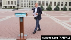 Андрэй Дзьмітрыеў у Горадні падчас выбарчай кампаніі, 4 жніўня 2020 году