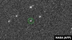 Зображення астероїда Бенну з космічного апарата OSIRIS-REx, серпень 2018 року