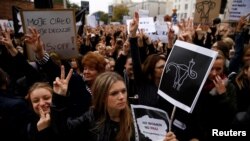 Protest Poljakinja protiv zabrane abortusa