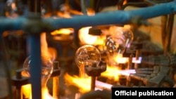 Производство ламп накаливания в Майлуу-Суу