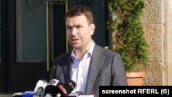 Ministrul Transporturilor, Cătălin Drulă, îl avertizează pe liderul de sindicat Mirel Rădoi că metroul nu e proprietatea lui. 
