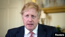 Premierul britanic Boris Johnson, înainte de a fi internat, Londra, 4 aprilie 2020.