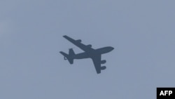 د امریکا تېل لېږددونکې الوتکه - د مارچ څلورمې انځور