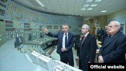 Armenia - President Serzh Sarkisian visits the Metsamor nuclear plant, 23Jan2016.