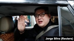 استرالیایي کمیډین هاوارډ ایکس