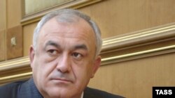 North Ossetian President Taymuraz Mamsurov says that no regulations were breached in the police killing of David Murashev, who was allegedly responsible for the murder of poet Shamil Djigkayev. 