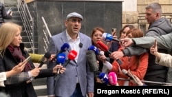 Vladimir Đukanović ispred zgrade Specijalnog suda u Beogradu, 15. april 2026.