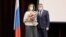 Надежда Сухова (слева)