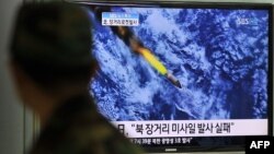 Телевидение Южной Кореи передало кадры комьютерного моделирования запуска ракеты. 13 апреля 2012 г. 