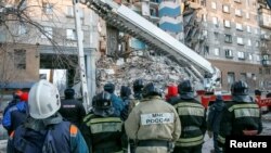 Imagine a blocului distrus de explozia din Magnitogorsk