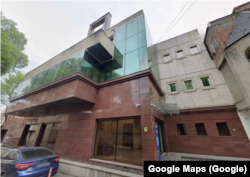 ვერცხლის ქუჩაზე მდებარე ოფისი, სადაც ნანა ყეინიშვილთან დაკავშირებული კომპანიებია რეგისტრირებული