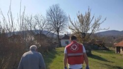 Selo Jovanovac kod Kragujevca: Stariji od 70 godina u seoskim sredinama mogu da izađu u dvorišta svojih kuća