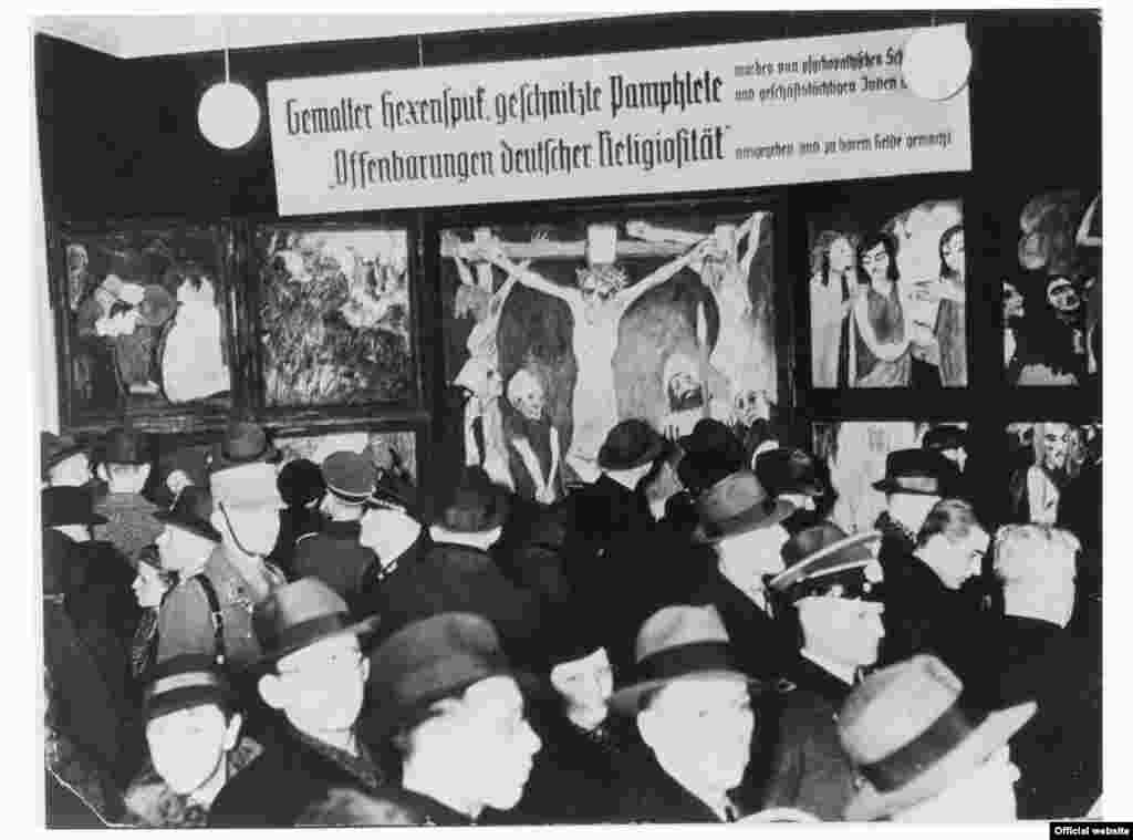 Tripticul &bdquo;Viața lui Isus&rdquo; (1911/12) la expoziția &bdquo;Entartete Kunst&rdquo;.