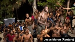 Migranți nord africani în enclava spaniolă Ceuta