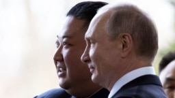 Lideri verikorean, Kim Jong Un, dhe ai rus, Vladimir Putin, gjatë një takimi më 2019. 