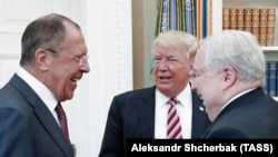 U.S. President Donald Trump (C) at a meeting last week with Russian Foreign Minister Sergei Lavrov (L) and Russian Ambassador to the United States Sergei Kislyak